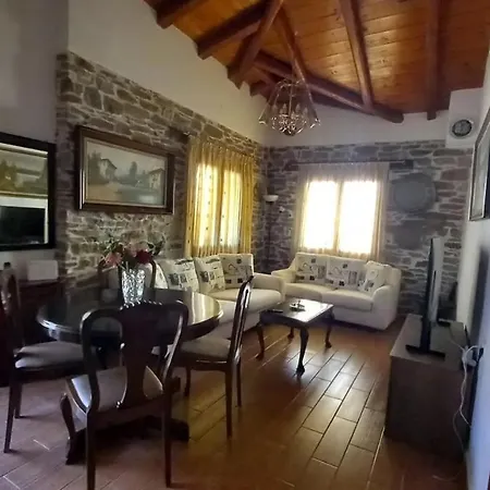 Διαμέρισμα Traditional Stone House With Modern Renovation