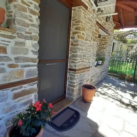 Traditional Stone House With Modern Renovation Πολύγυρος