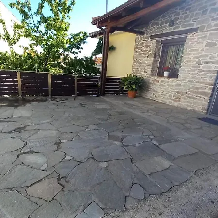 Traditional Stone House With Modern Renovation Διαμέρισμα Πολύγυρος