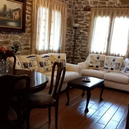Apartman Traditional Stone House With Modern Renovation
